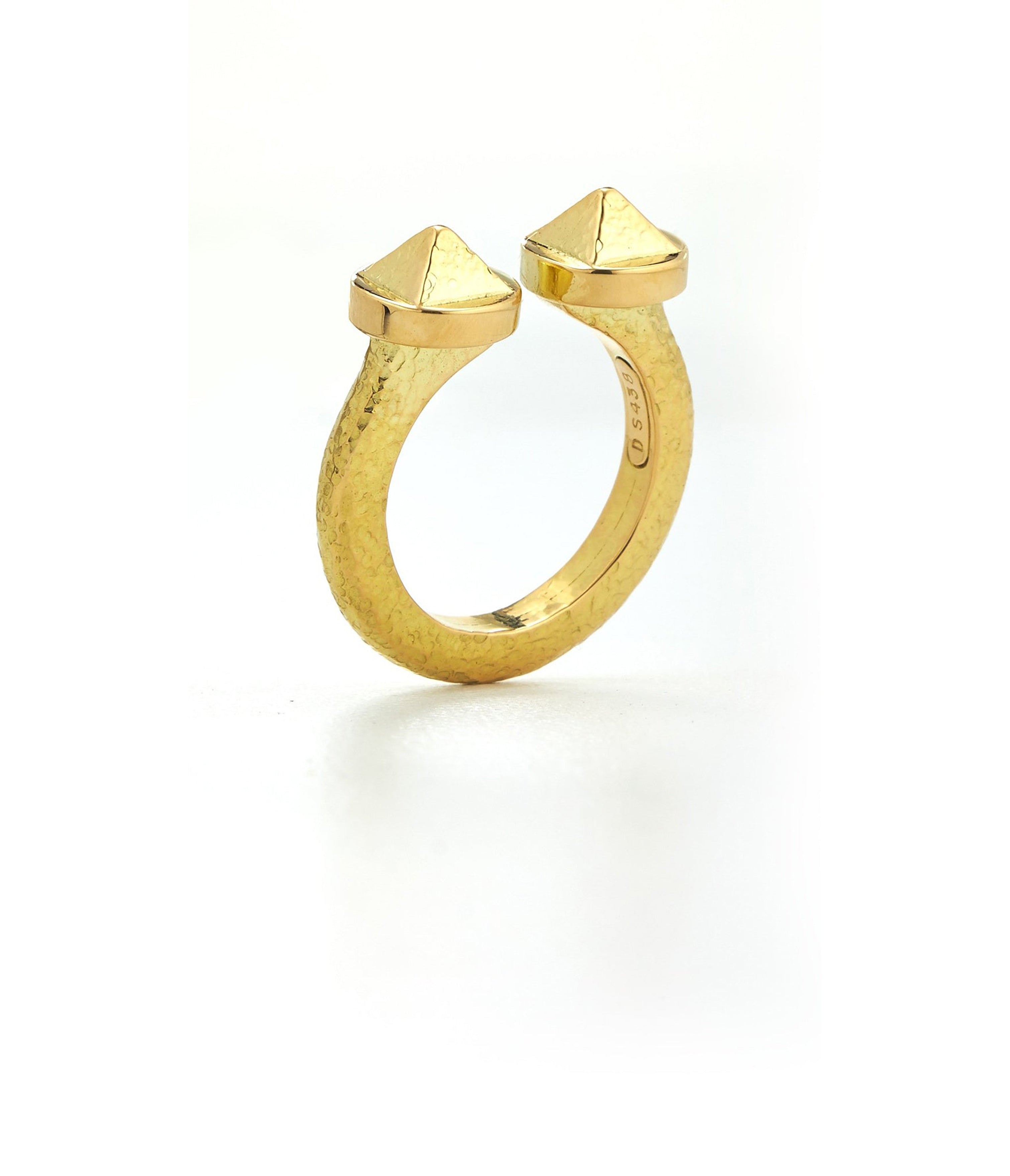 David Webb Workshop, Bastille Ring, Hammered 18K Gold