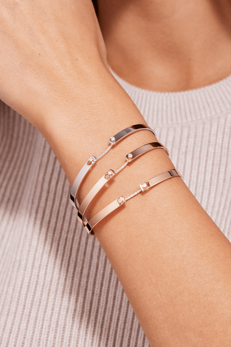 NOUVEL HERITAGE, Business Meeting Mood Bangle