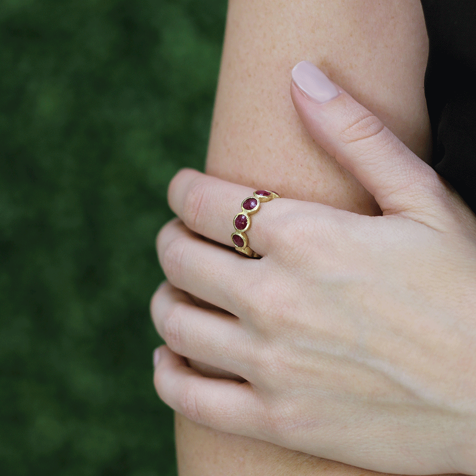 TODD REED, Cabochon Ruby Eternity Ring