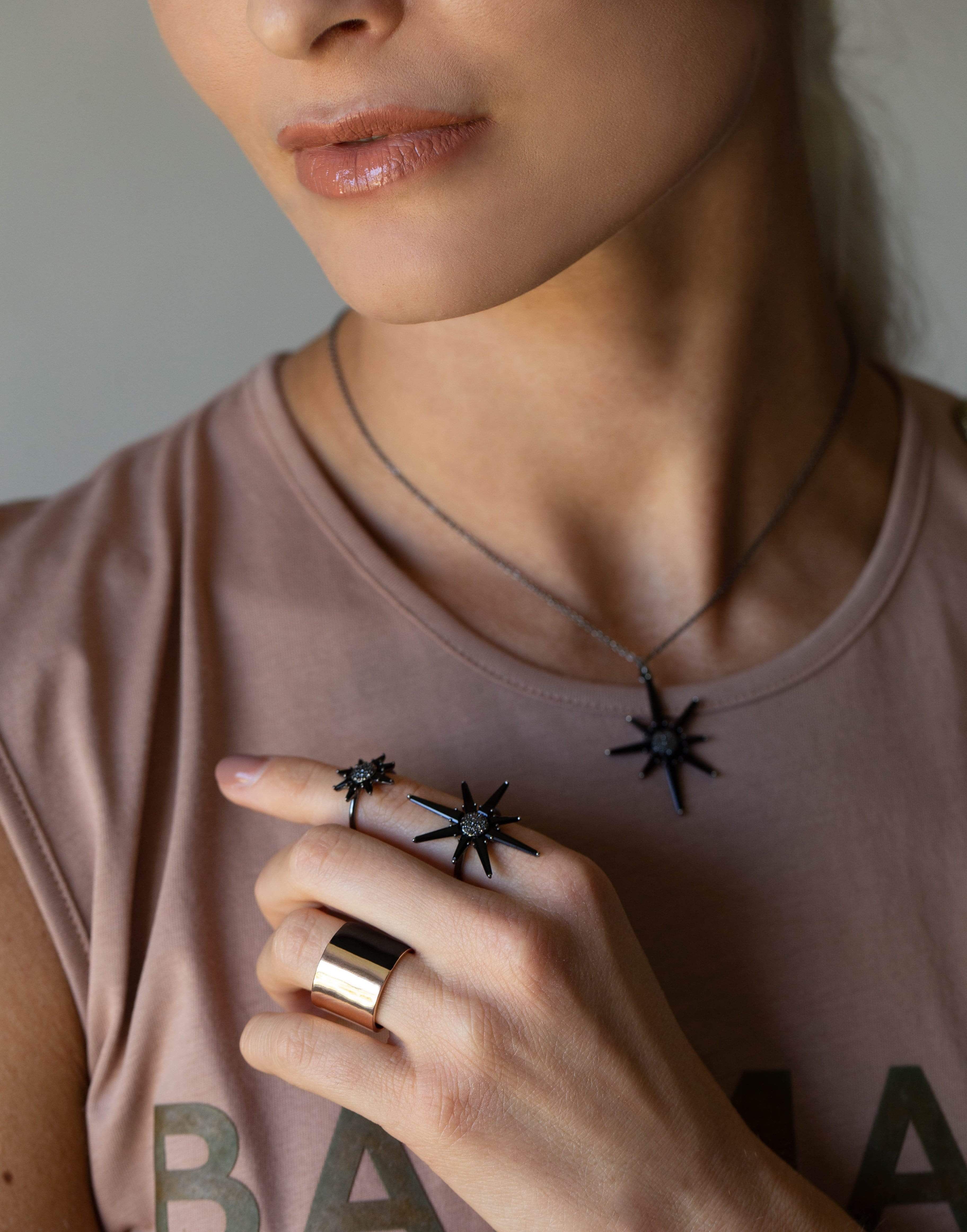 BONDEYE JEWELRY, Clio Black Spinel Ring