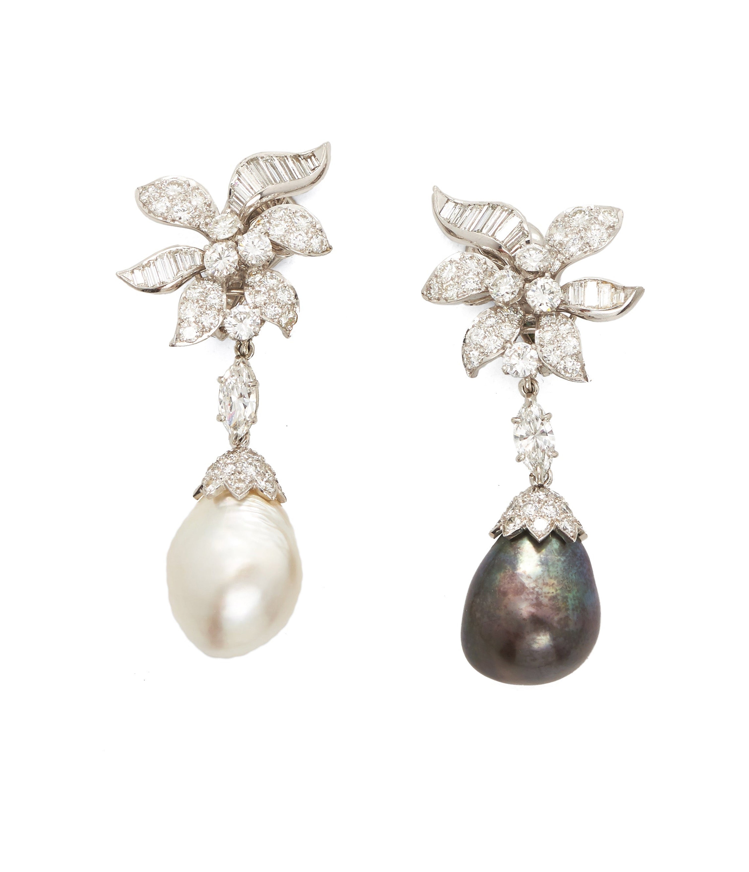 European Arts & Antiques, Pearl Drop Earrings